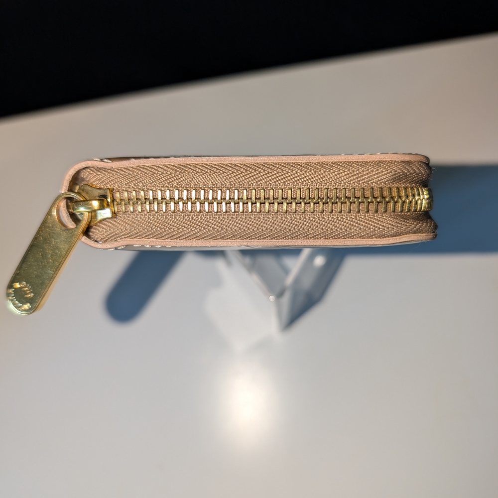 Louis Vuitton Vintage Gold Vernis Embossed Long Wallet - Picture 5 of 14